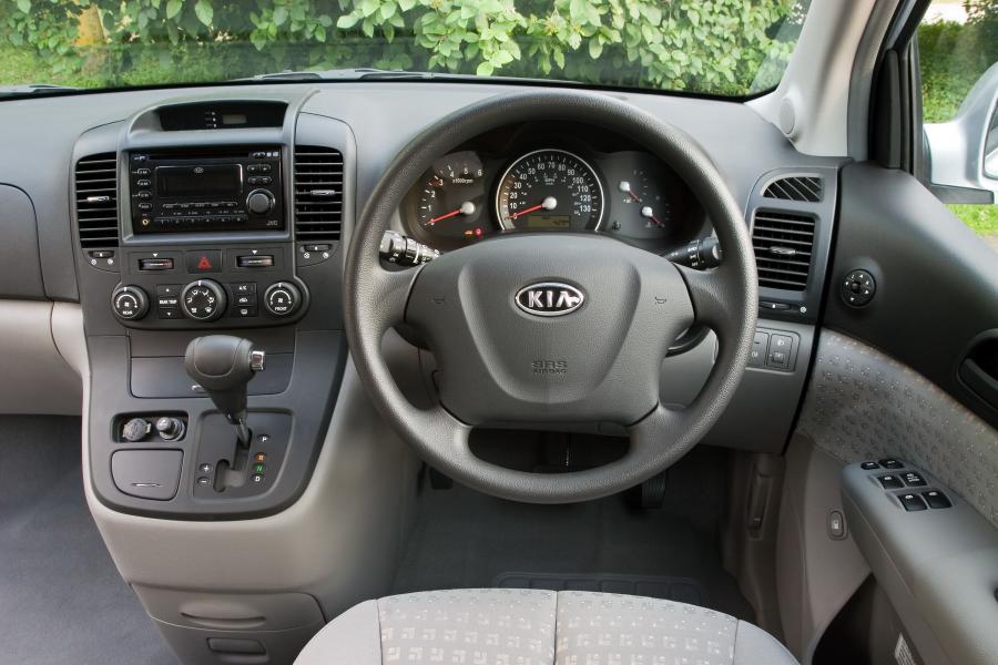  Kia Sedona 2006 года  (фото 10 из 50)